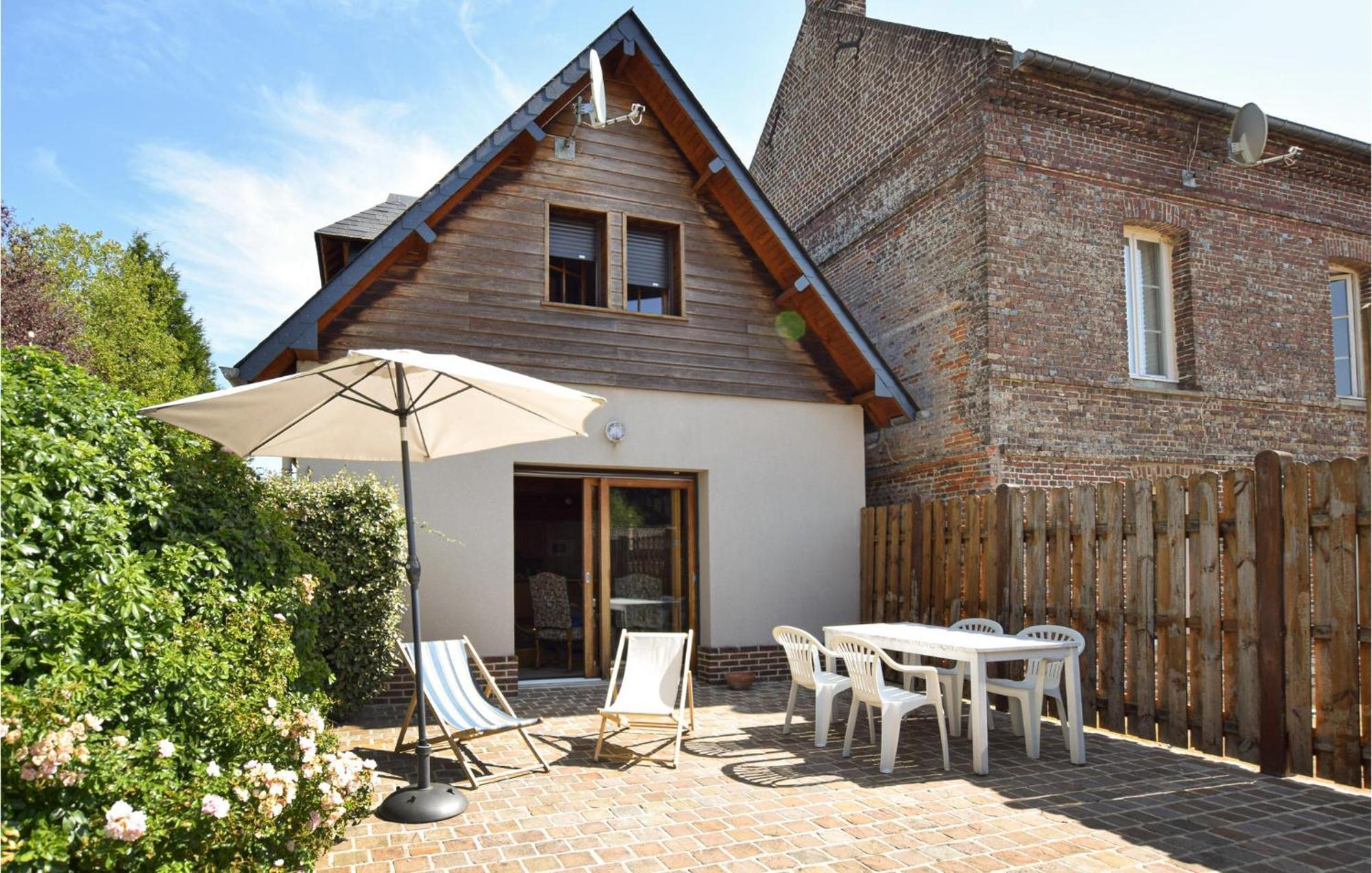 Beautiful Home In Le Bourg-Dun With Kitchen Exteriör bild